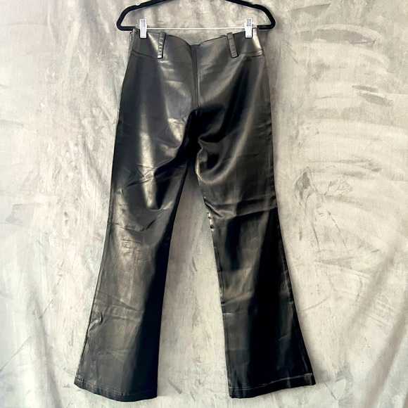 Celyn b. Black Italian made slight flare leg Pants Slight sheen size Italian 46 - Picture 2 of 5
